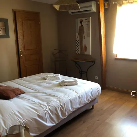 D'hotes De La Noyeraie Bed & Breakfast